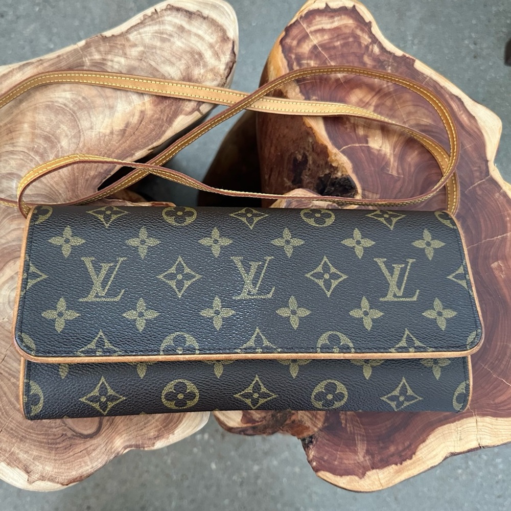 Louis Vuitton Monogram Pochette